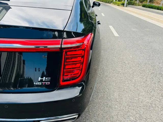 Hongqi H9 — Фото автомобиля 9