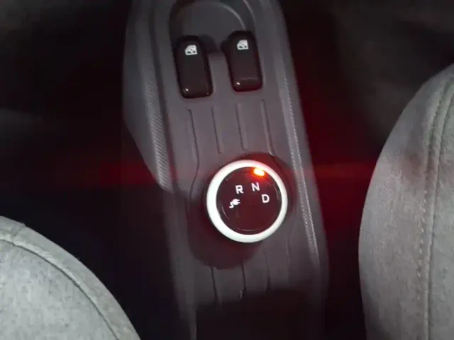 Wuling Hongguang Mini EV — Фото автомобиля 13