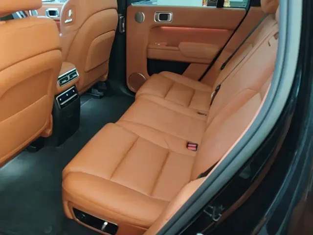Li Auto L7 — Фото автомобиля 16