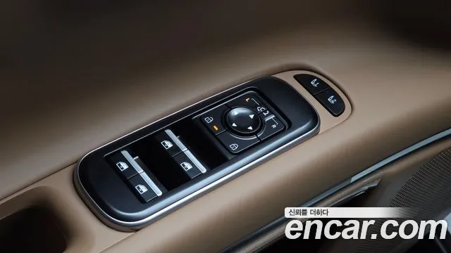 Hyundai Grandeur GN7 — Фото автомобиля 28