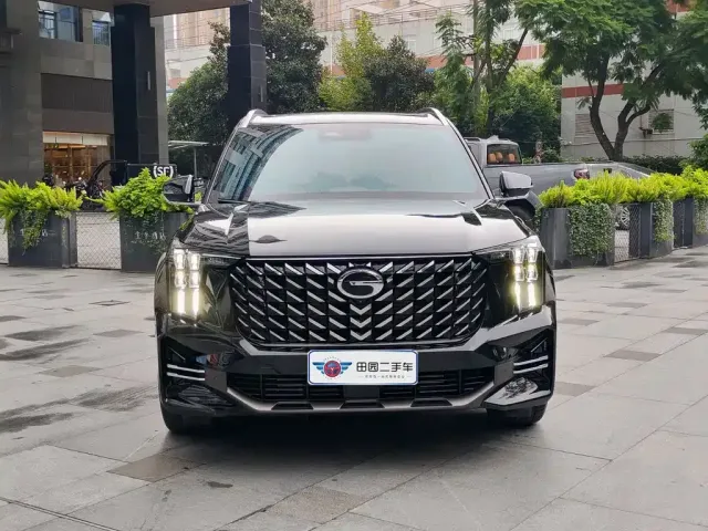 GAC Trumpchi GS8 — Фото автомобиля 2