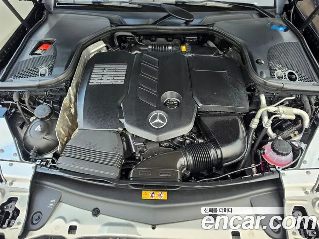 Mercedes-Benz E-Class — Фото автомобиля 6
