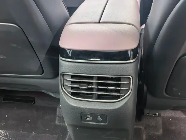 Hongqi Tian Gong 08 — Фото автомобиля 7