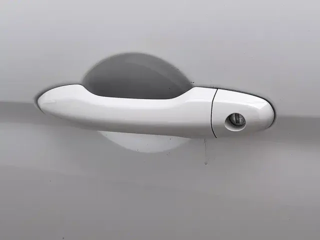 Leapmotor T03 — Фото автомобиля 18