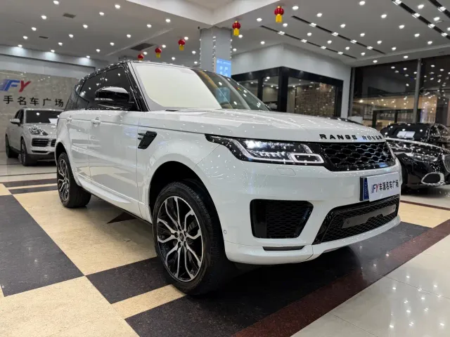 Land Rover Range Rover Sport — Фото автомобиля 3