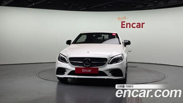 Mercedes-Benz C-Class — Фото автомобиля 3