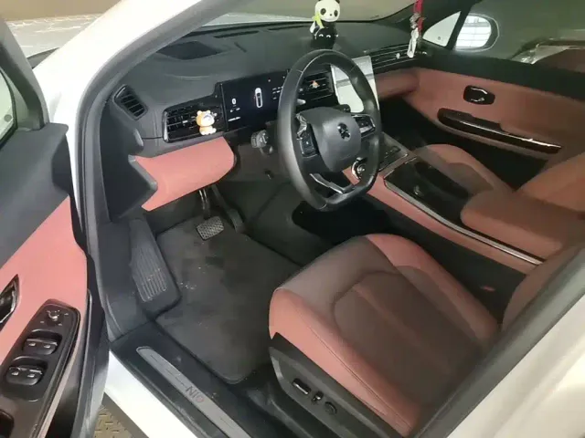 Nio EC6 — Фото автомобиля 15