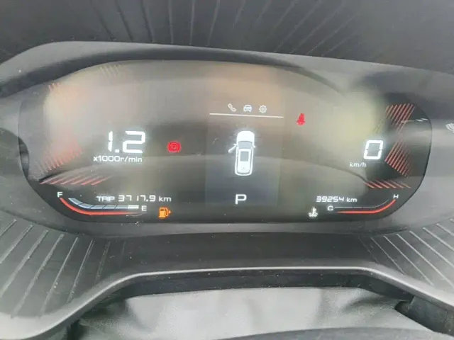 Wuling Asta — Фото автомобиля 11