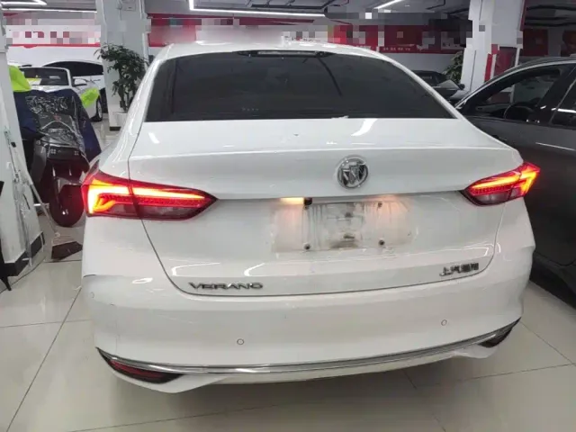 Buick Verano — Фото автомобиля 5