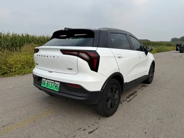 Geely Geometry E Firefly — Фото автомобиля 5