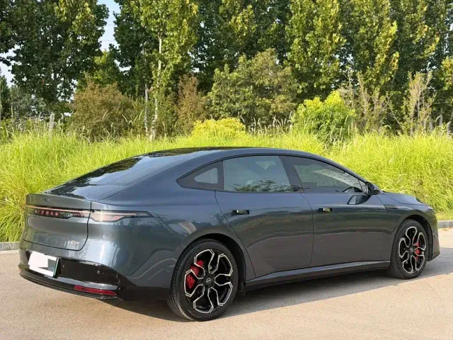 Nissan N7 — Фото автомобиля 9