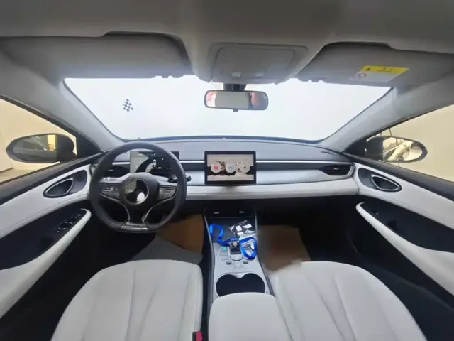 BYD Hai Bao 05 DM-i 2025 DM-i Smart Drive Edition 55KM Luxury — Фото автомобиля 16