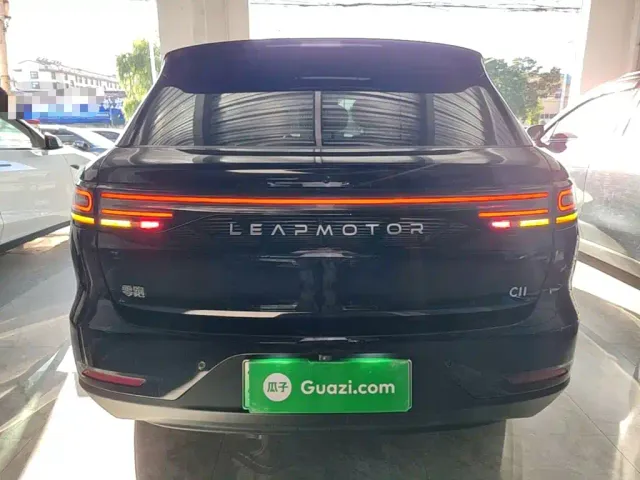 Leapmotor C11 — Фото автомобиля 5