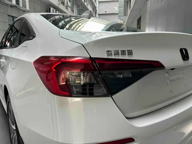 Honda Civic — Фото автомобиля 2