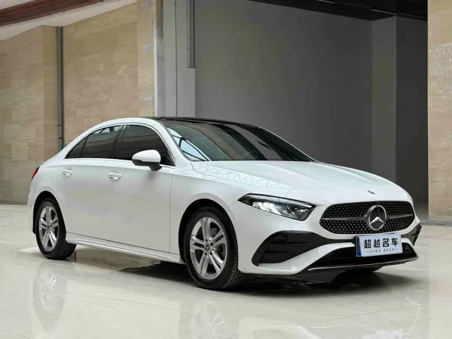 Mercedes-Benz A-Class — Фото автомобиля 3