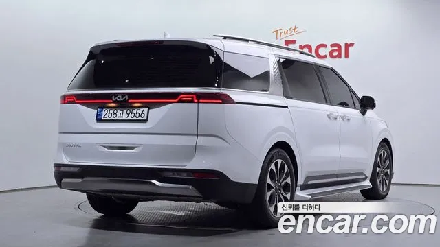 Kia Carnival 4th Gen — Фото автомобиля 2