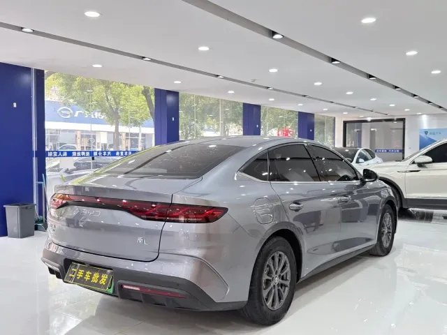 BYD Qin L — Фото автомобиля 7