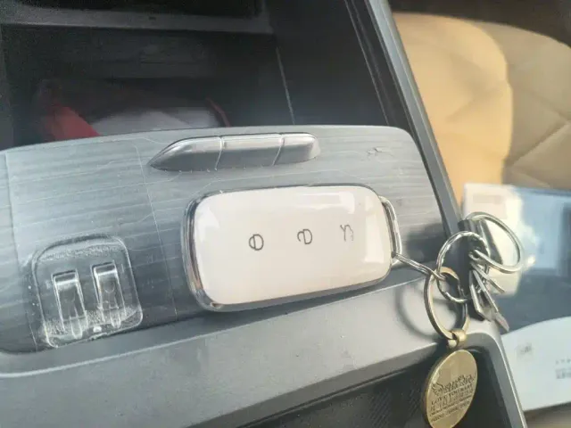 Geely Galaxy L6 — Фото автомобиля 11