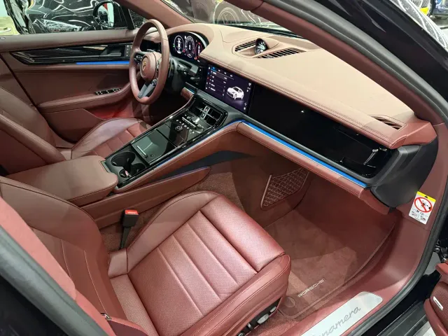 Porsche Panamera — Фото автомобиля 11
