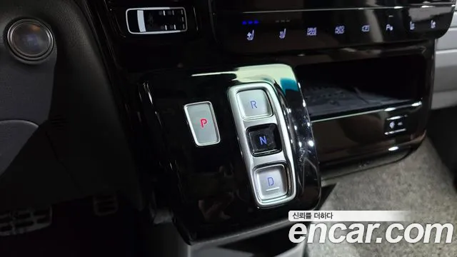 Hyundai Staria — Фото автомобиля 9