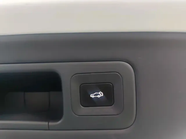 GAC Trumpchi M8 — Фото автомобиля 17