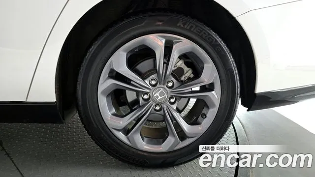 Honda Accord 1.5 Turbo — Фото автомобиля 21