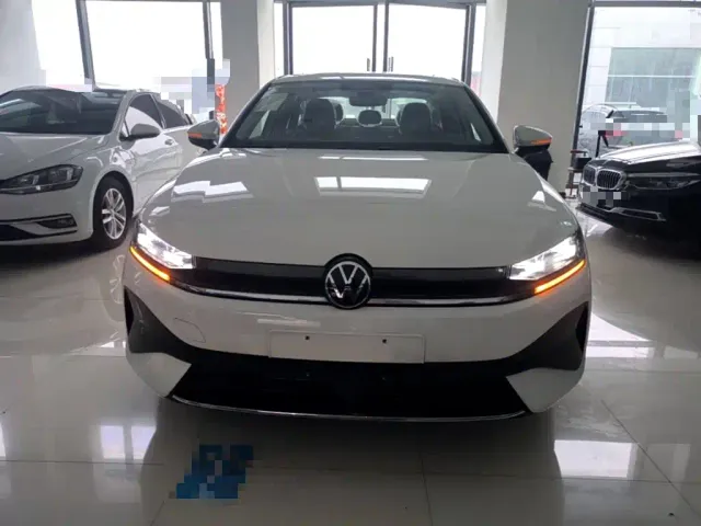 Volkswagen Sagitar — Фото автомобиля 2