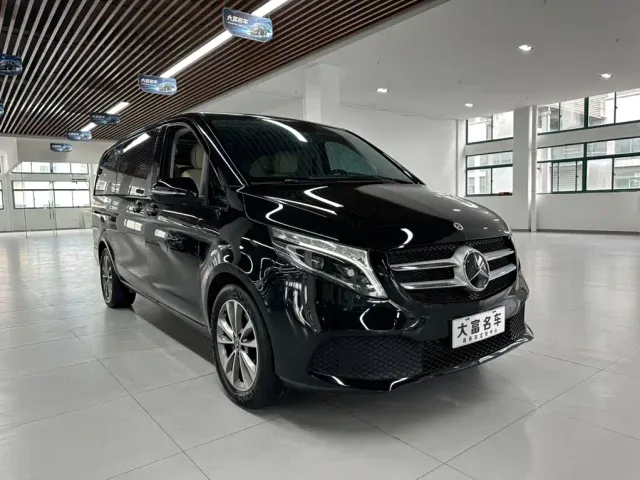 Mercedes-Benz V-Class — Фото автомобиля 3