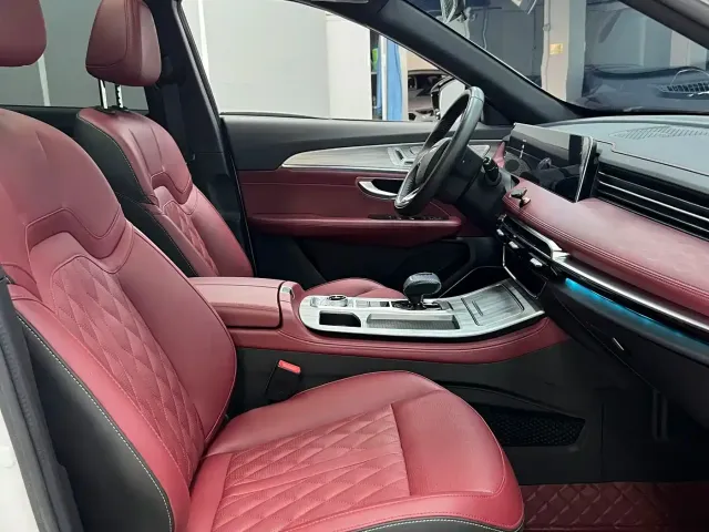 Jetour Jetour X70 PLUS 2023 1.5T DCT Warrior PLUS 5-seater — Фото автомобиля 17