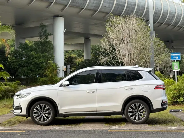 BYD Song Pro — Фото автомобиля 3