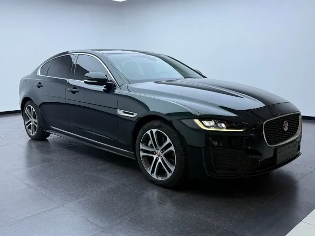 Jaguar XEL — Фото автомобиля 3