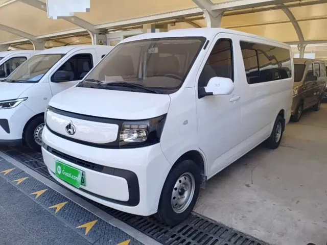 Фотография автомобиля — Changan Ruixing EM80