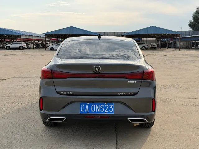 Changan Eado — Фото автомобиля 6