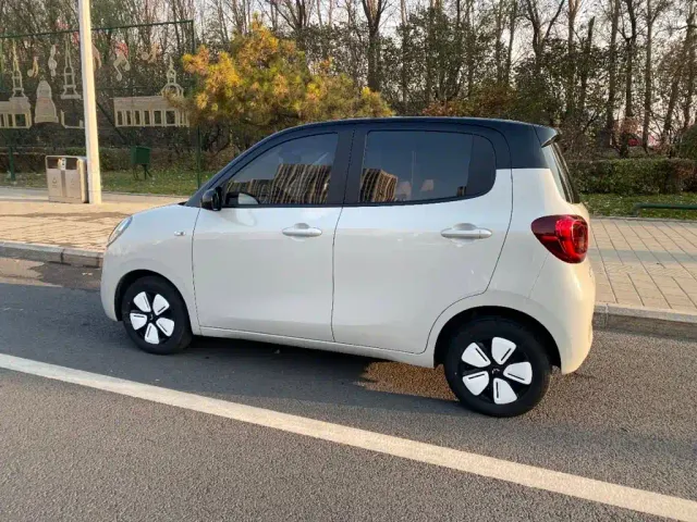 Wuling Hongguang Mini EV — Фото автомобиля 7