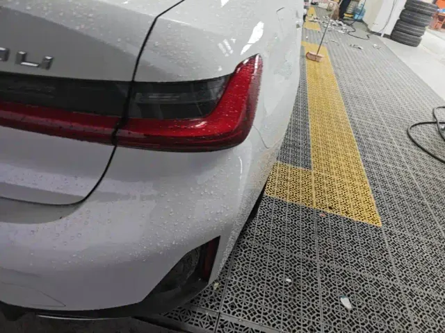 BMW 3 Series — Фото автомобиля 7