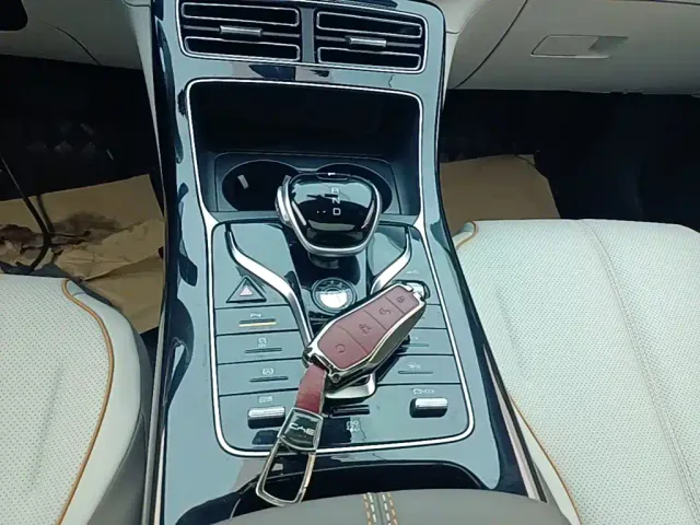 BYD Qin PLUS — Фото автомобиля 13