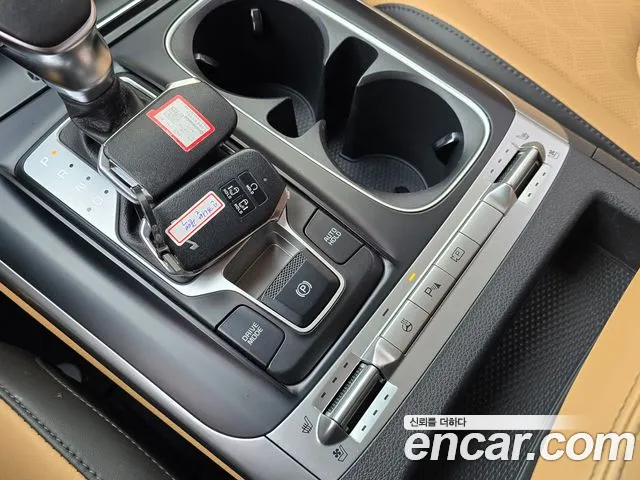 Kia Canival Carnival 4 поколение Бензин 9 мест Prestige — Фото автомобиля 14
