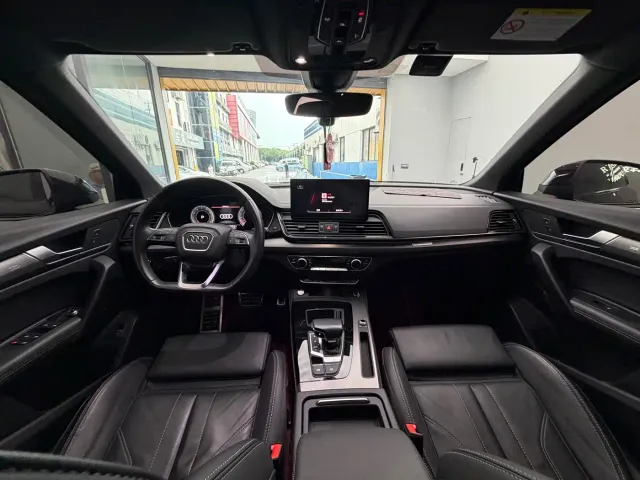 Audi Q5L — Фото автомобиля 6