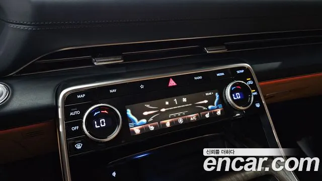 Genesis GV80 — Фото автомобиля 26
