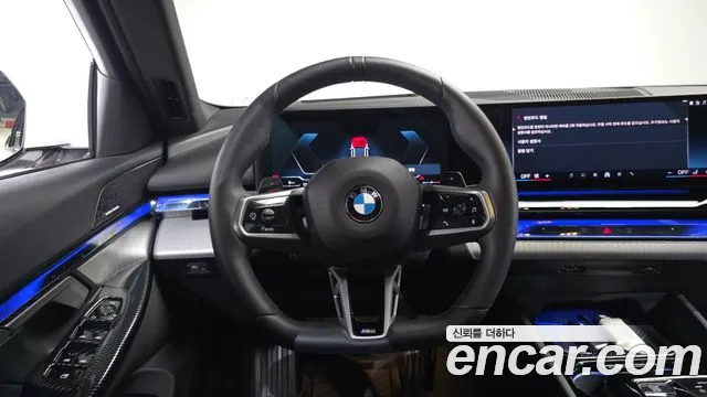 BMW 5 Series G60 — Фото автомобиля 19