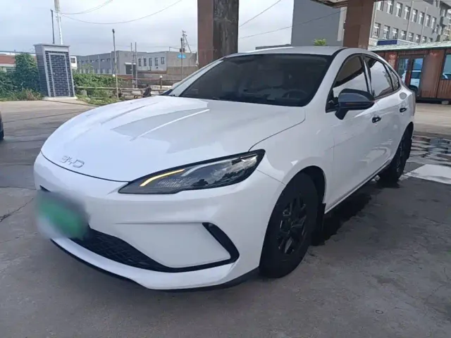 Фотография автомобиля — BYD Seal 05 DM-i