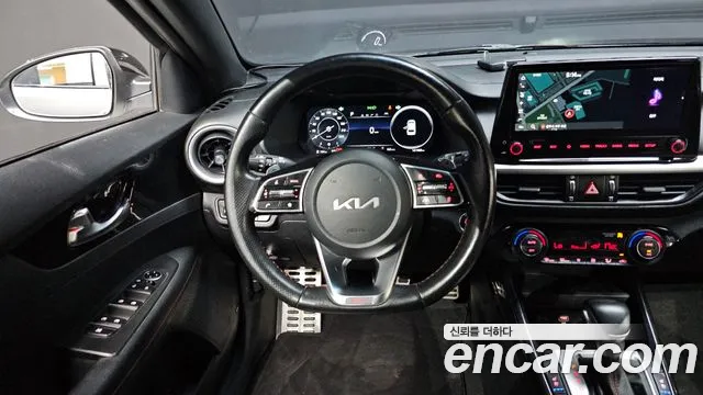 Kia K3 Новый K3 2 поколение 1.6 Turbo GT 5 дверей — Фото автомобиля 13