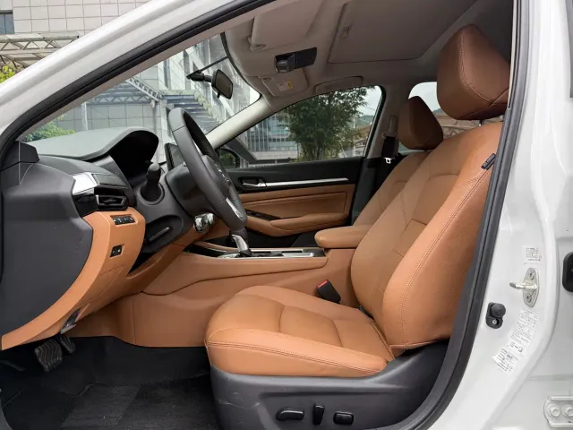Nissan Teana — Фото автомобиля 9