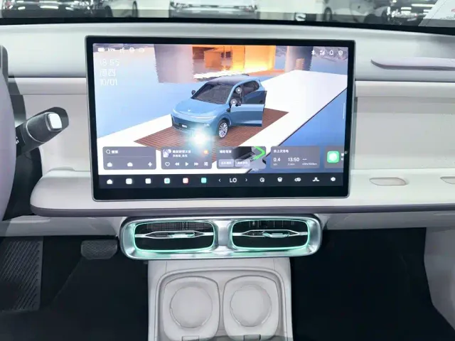 Leapmotor B10 — Фото автомобиля 20