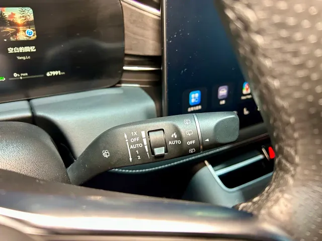 AITO Wenjie AITO M5 2022 Extended Range AWD Performance Edition — Фото автомобиля 15