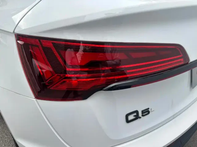Audi Q5L Sportback — Фото автомобиля 22