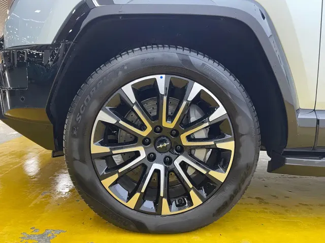 BYD FangChengBao Leopard 8 — Фото автомобиля 8