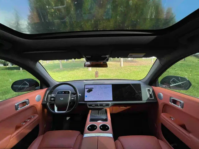 Li Auto L7 — Фото автомобиля 6