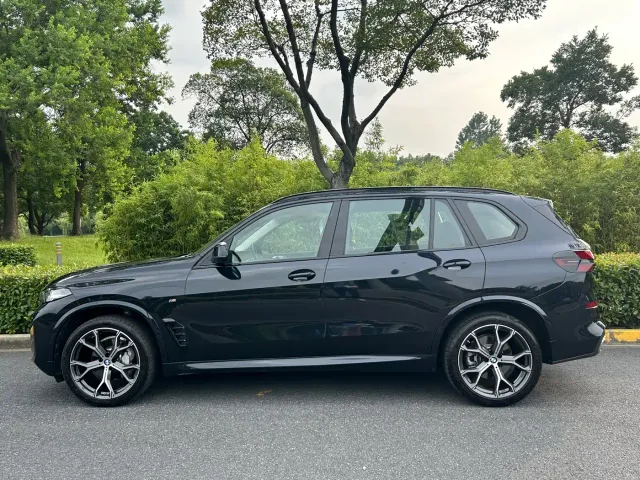 BMW X5 — Фото автомобиля 6