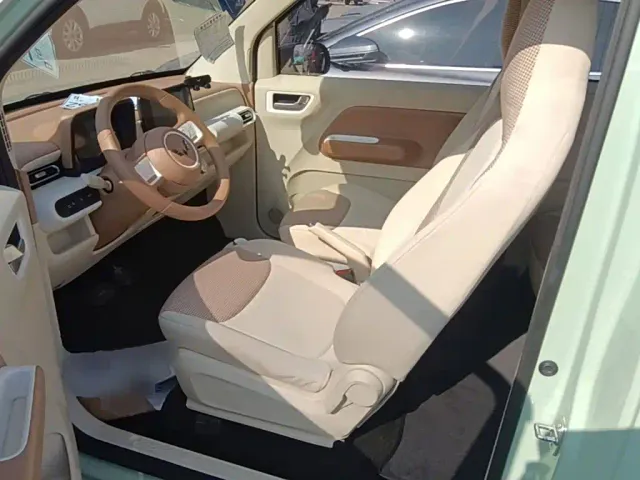 Wuling Hongguang Mini EV — Фото автомобиля 14